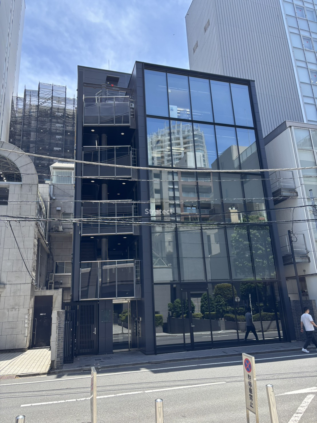 青山江崎ビル
