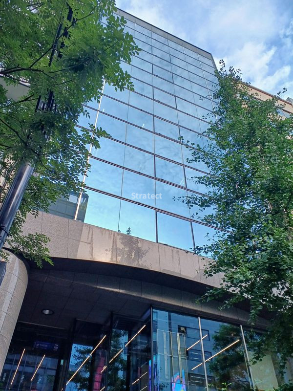 長友ランディックビル