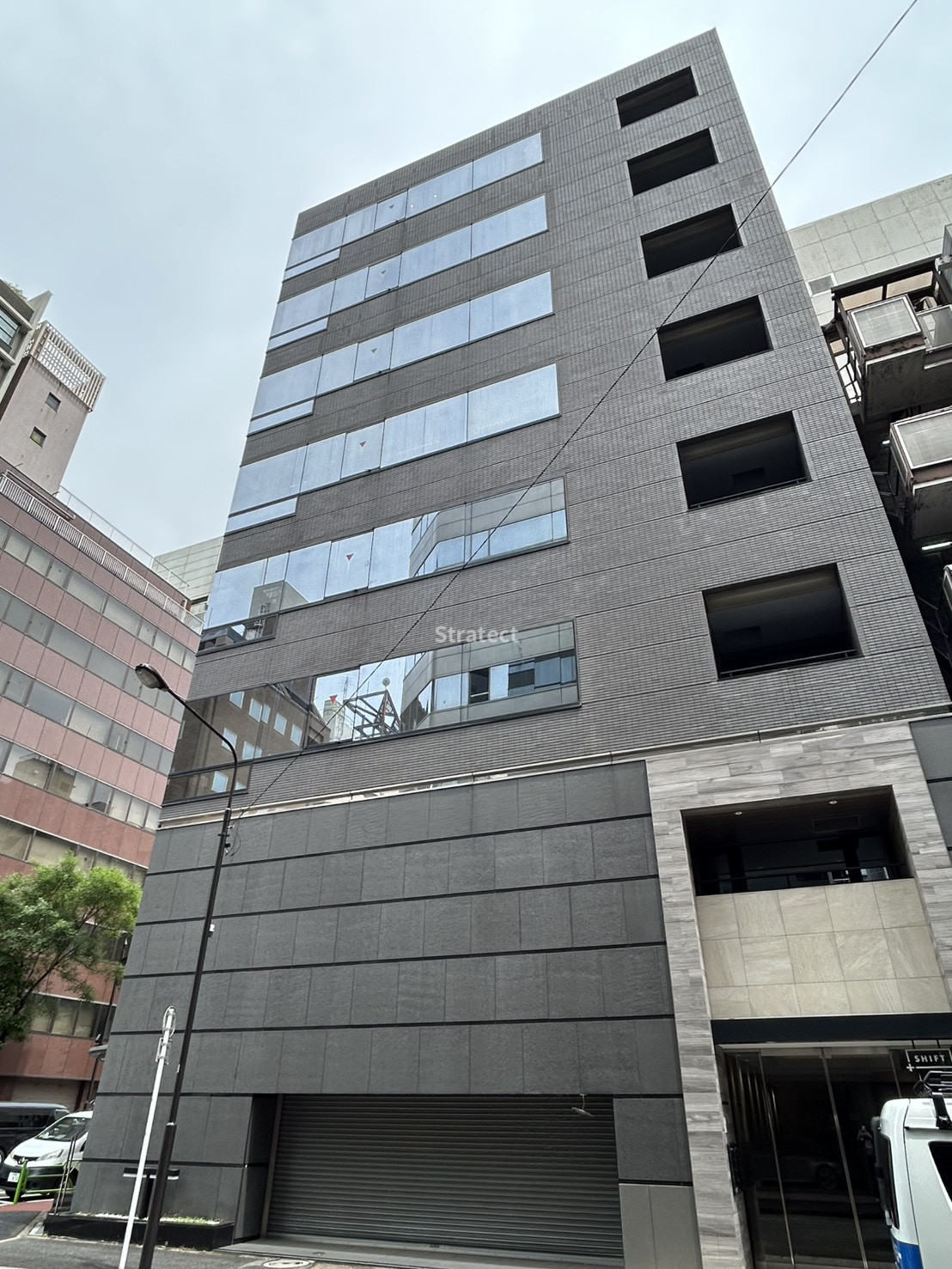 ＋ＳＨＩＦＴ ＧＩＮＺＡ ＥＡＳＴ