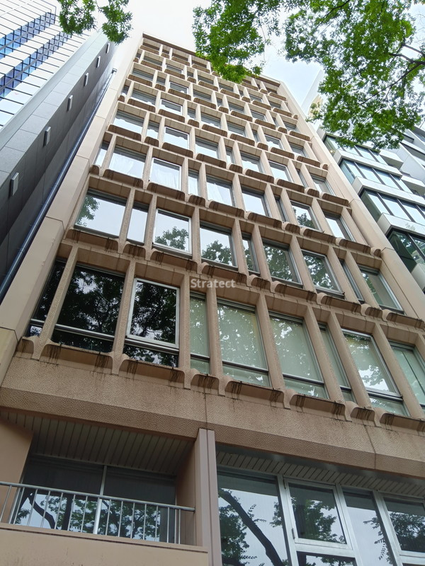 コマツローリエビル