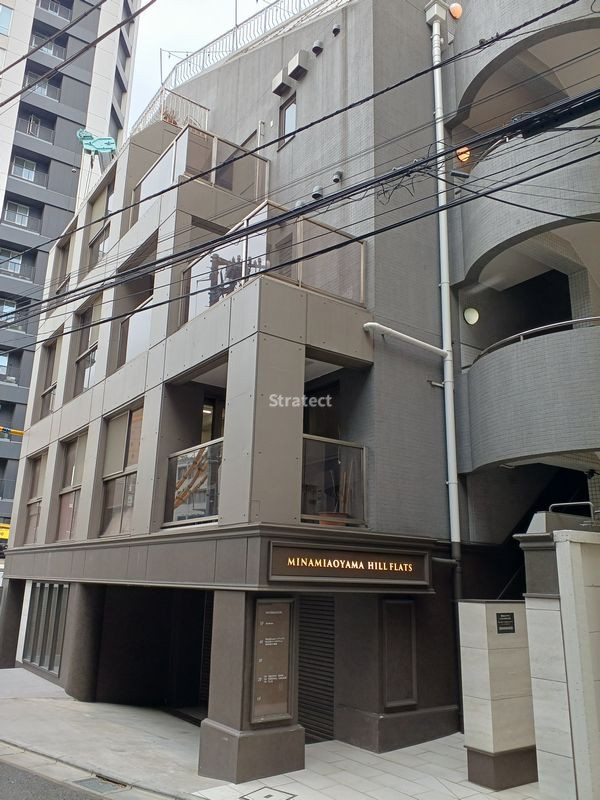 南青山ヒルフラッツ