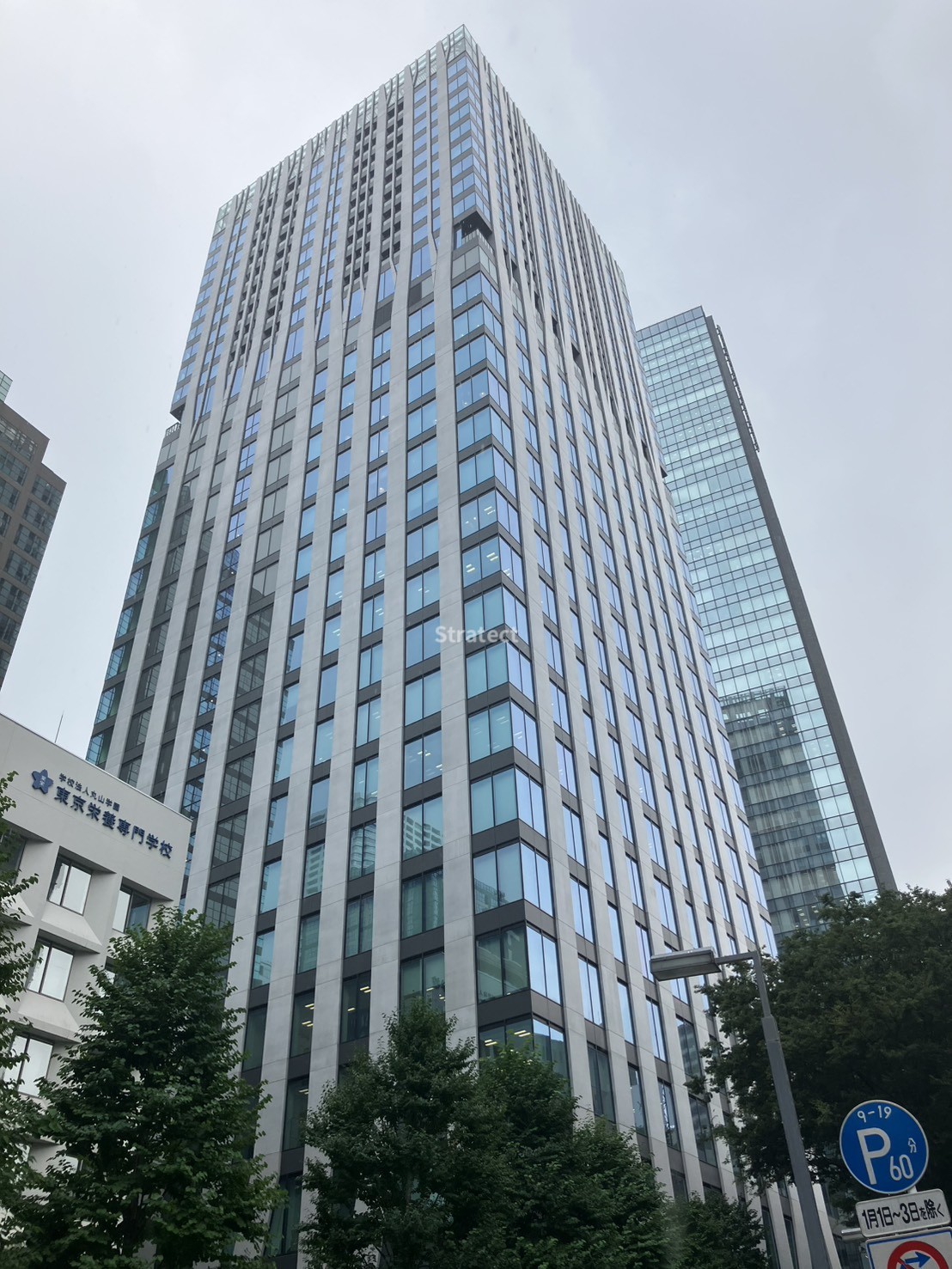 Dタワー西新宿