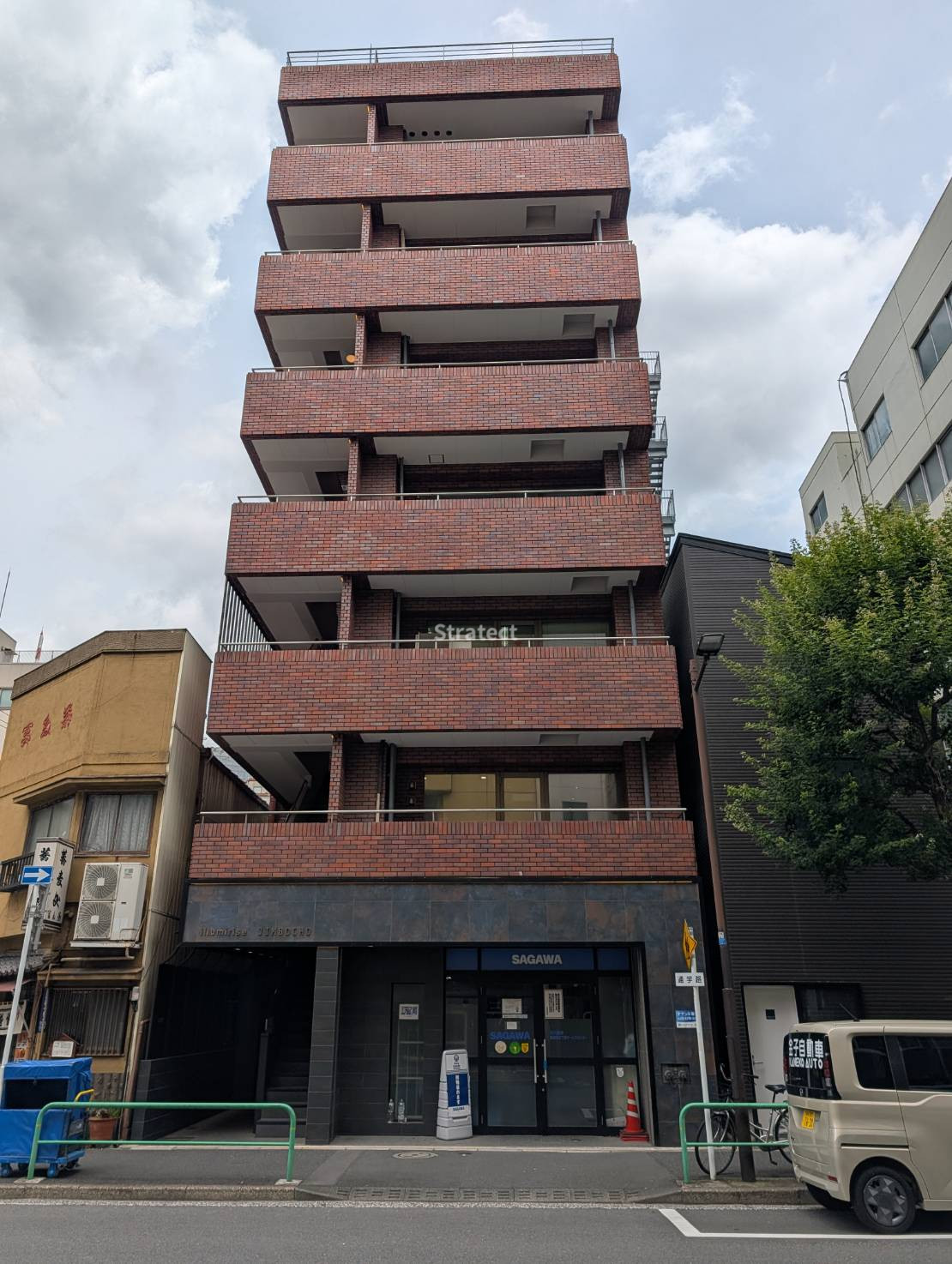 ＩＬＬＵМＩＲＩＳＥ神保町
