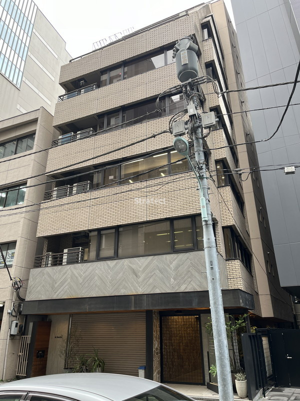 Ｉｋｉｇａｉ Ｂａｓｈｉビル