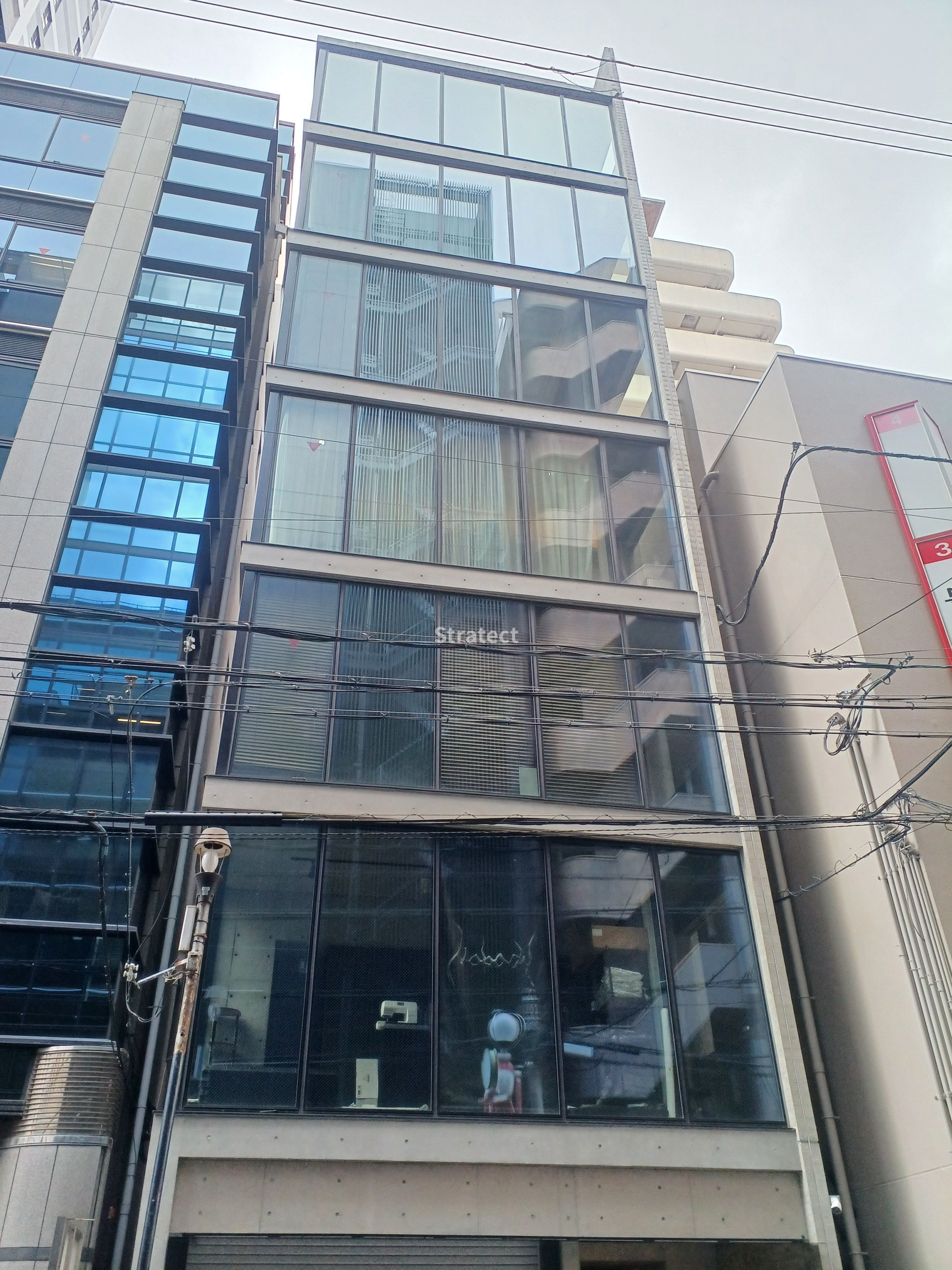 ｂ．ＮＩＳＨＩＳＨＩＮＳＡＩＢＡＳＨＩ（ビードット西心斎橋）