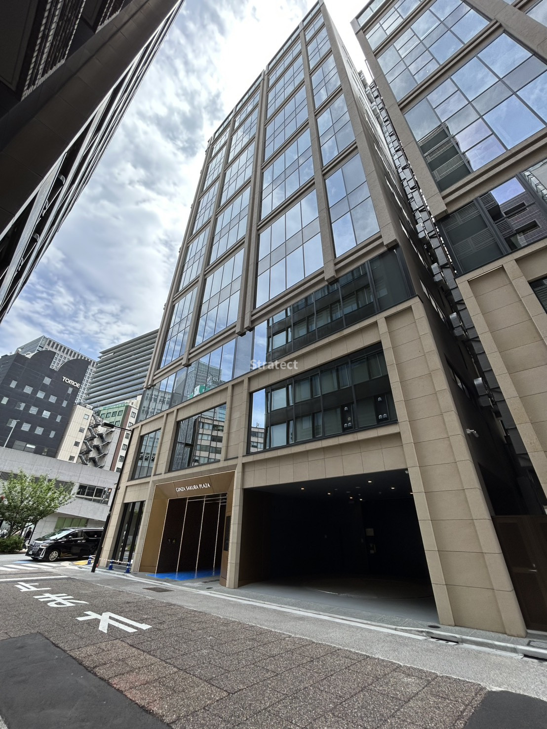 ＧＩＮＺＡ ＳＡＫＵＲＡ ＰＬＡＺＡ