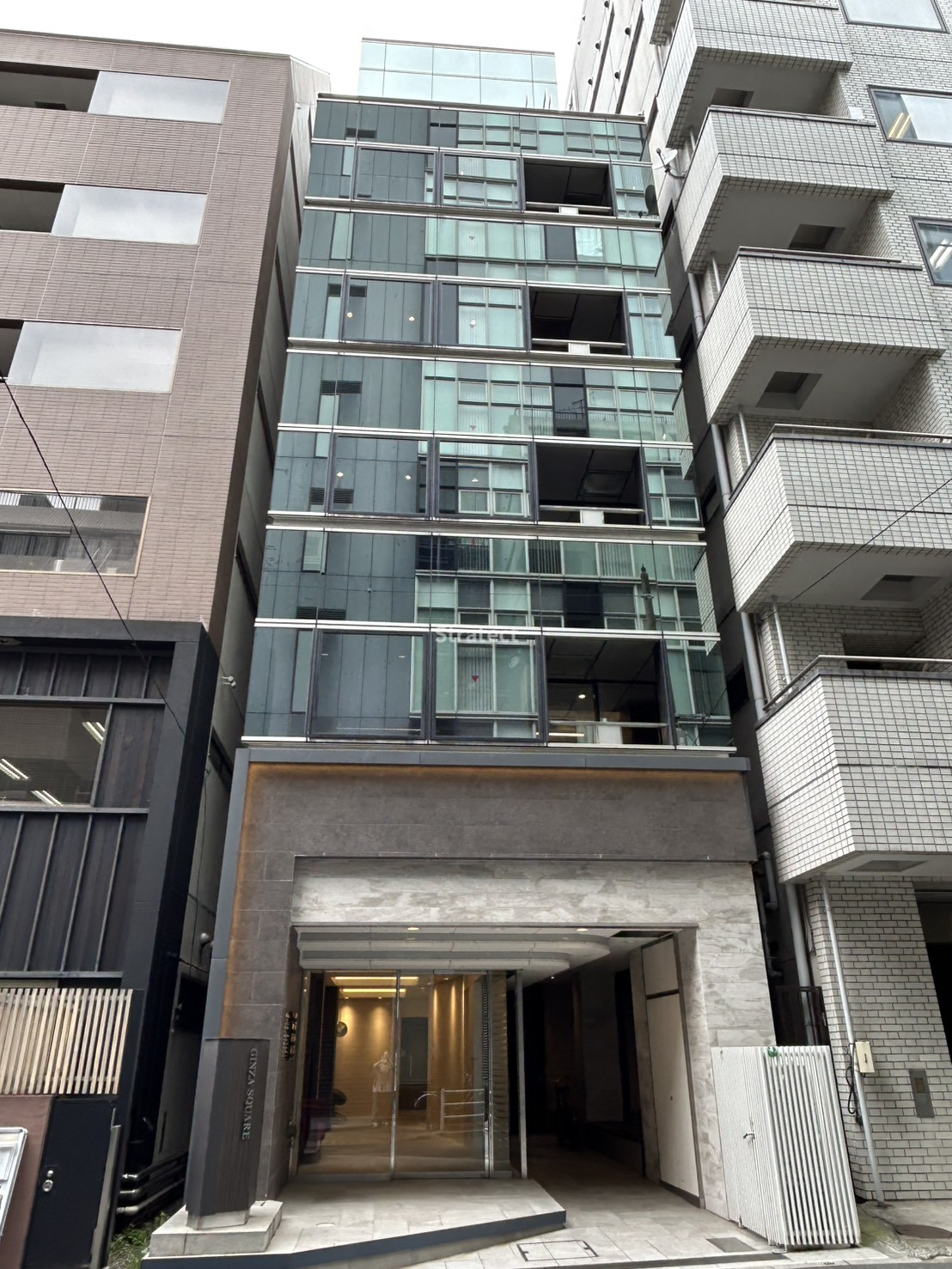 銀座スクエア