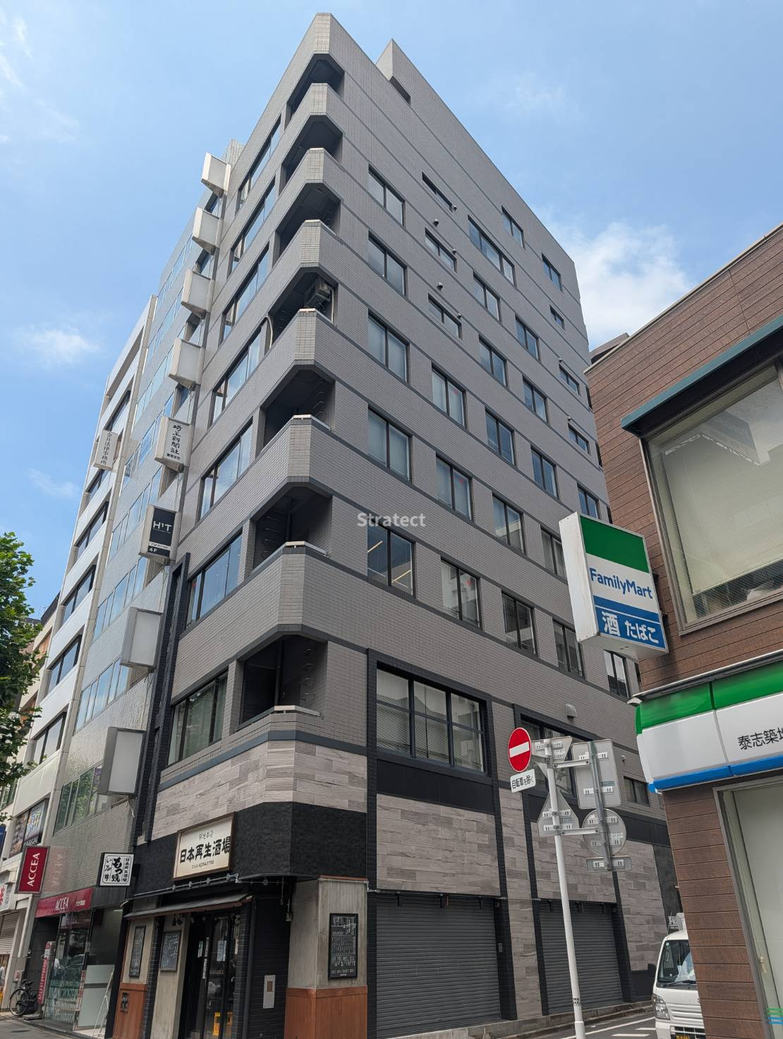 ＪＰ-ＢＡＳＥ築地駅前